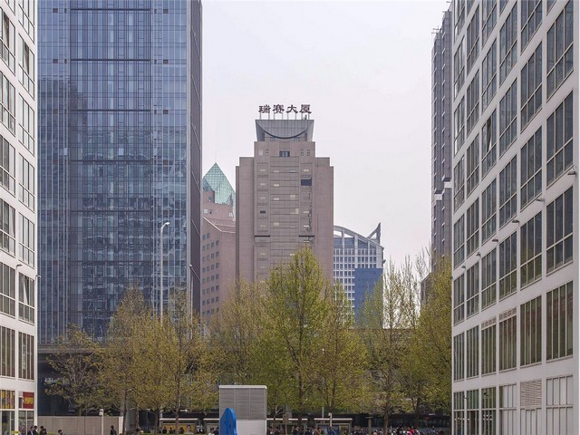 潮街舞服定制厂家